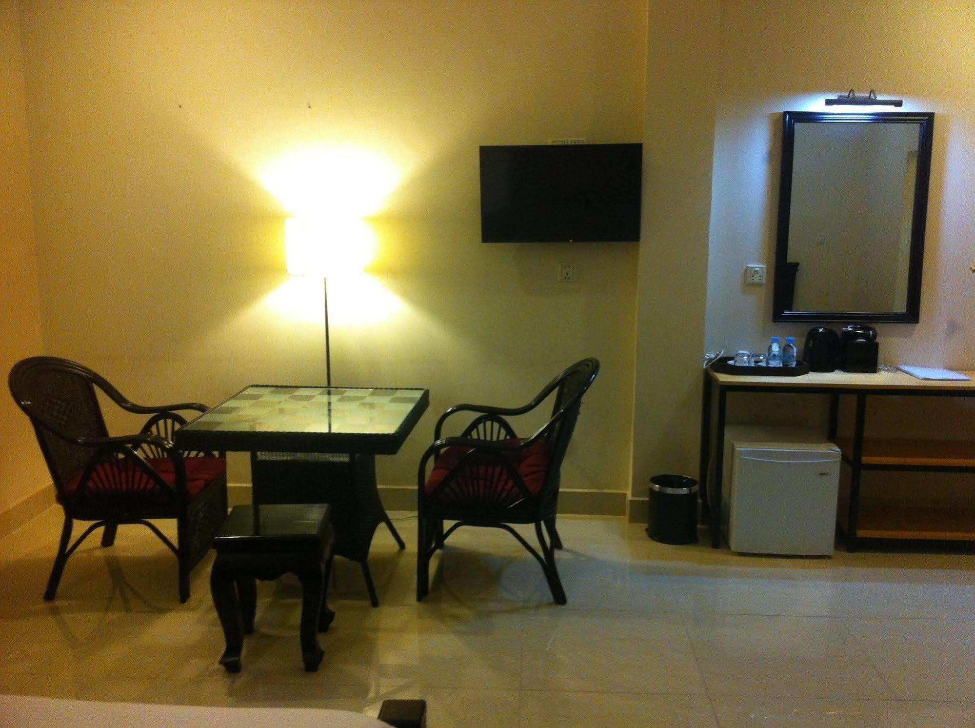 Hotel Ofuro Phnom Penh Eksteriør billede